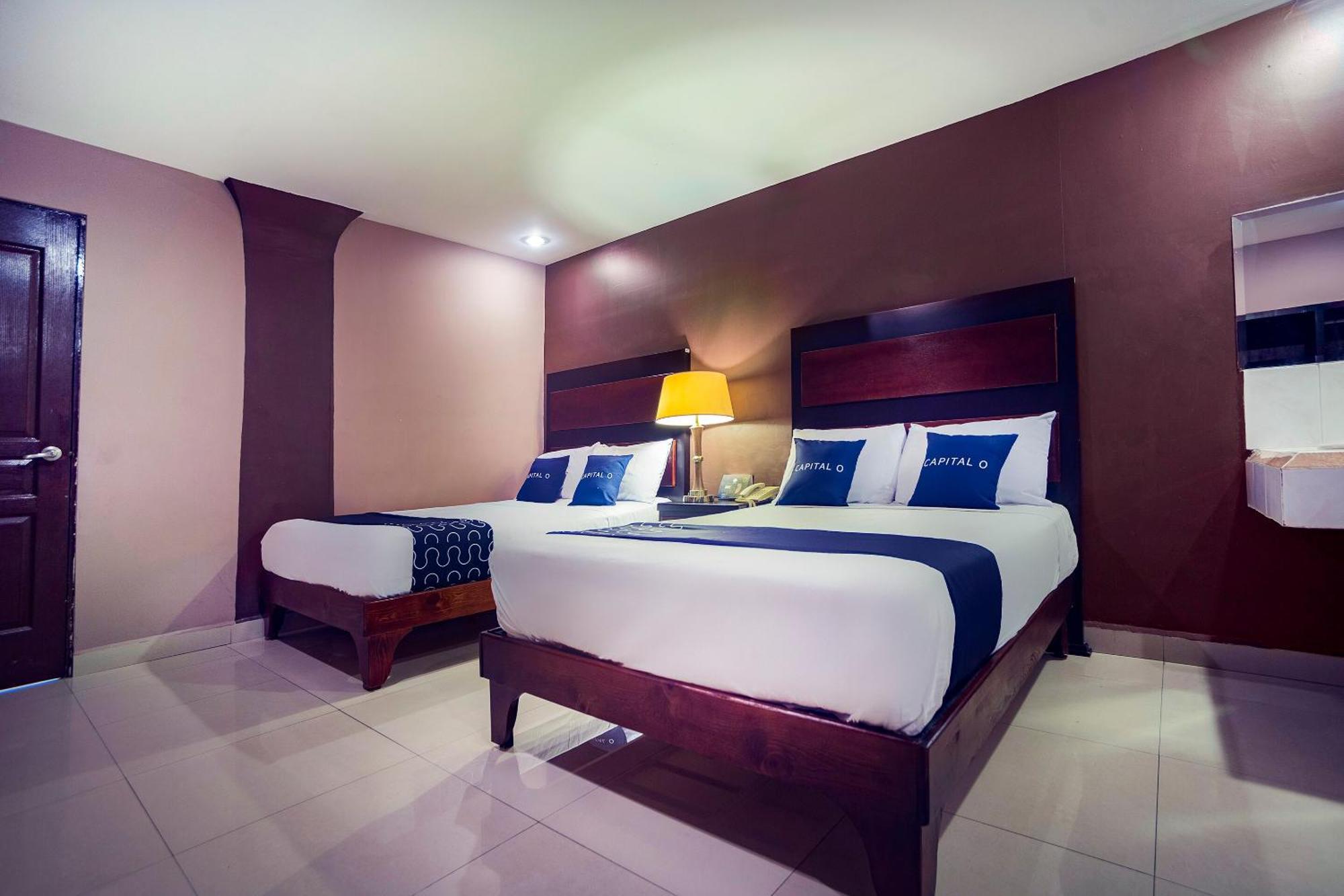 Capital O Hotel Diro, Monterrey Luaran gambar