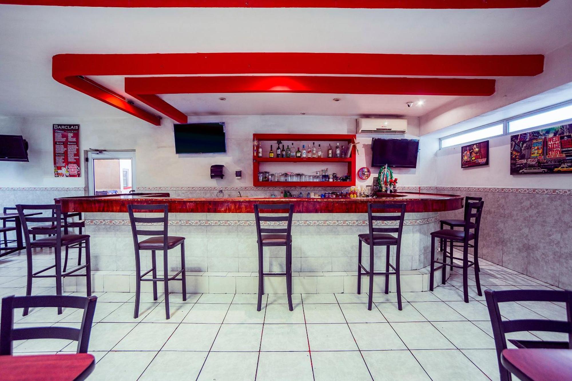 Capital O Hotel Diro, Monterrey Luaran gambar